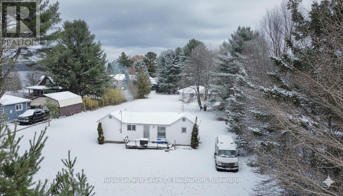 1080 ST. PETER'S ROAD, Algonquin Highlands, Ontario