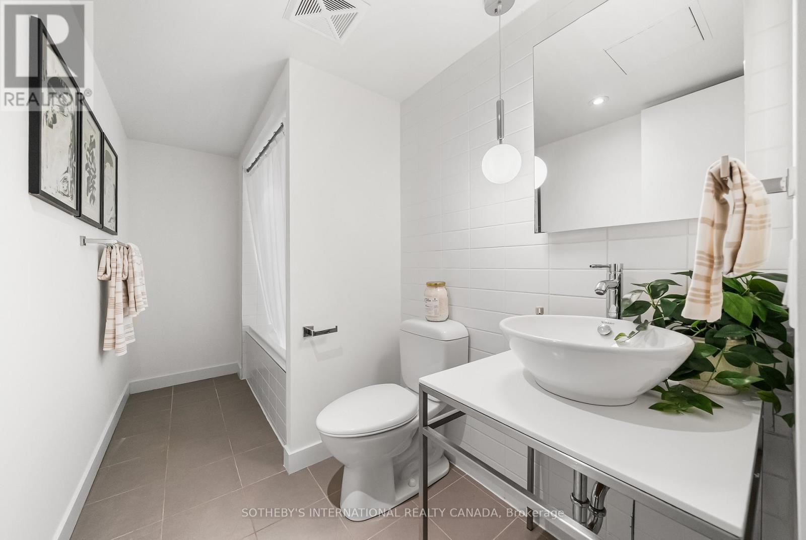 104 - 75 Portland Street, Toronto, Ontario  M5V 2M9 - Photo 22 - C12660826