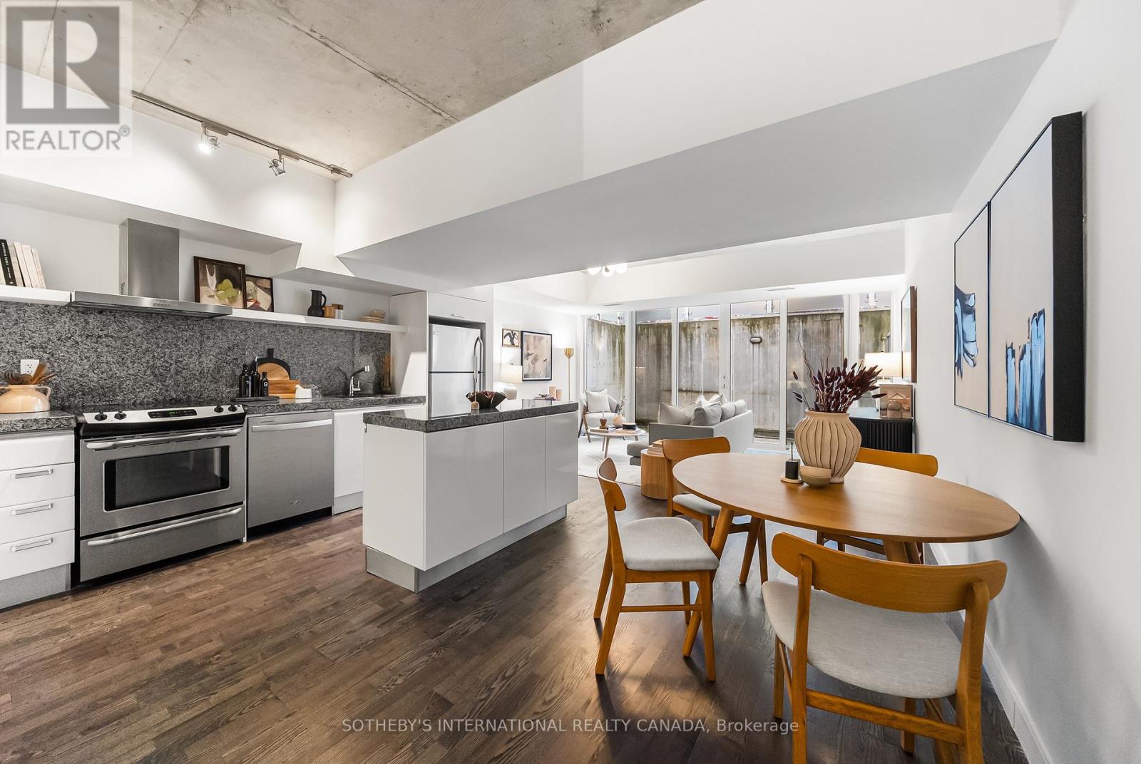 104 - 75 Portland Street, Toronto, Ontario  M5V 2M9 - Photo 3 - C12660826