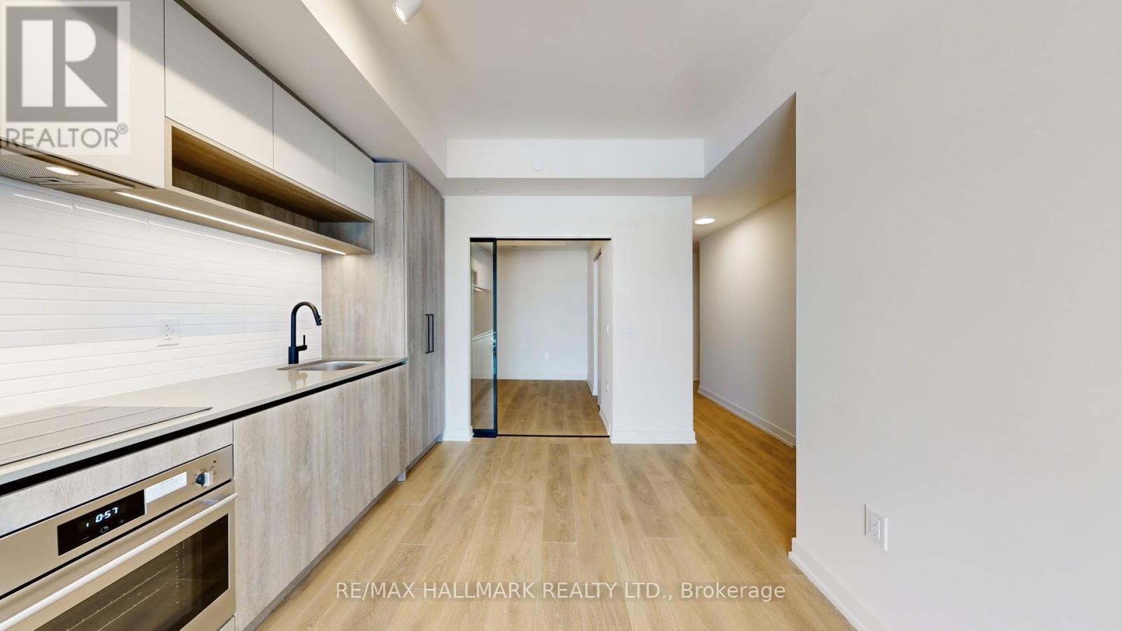 1221 - 181 Sterling Road, Toronto, Ontario  M6R 0B2 - Photo 19 - C12686610