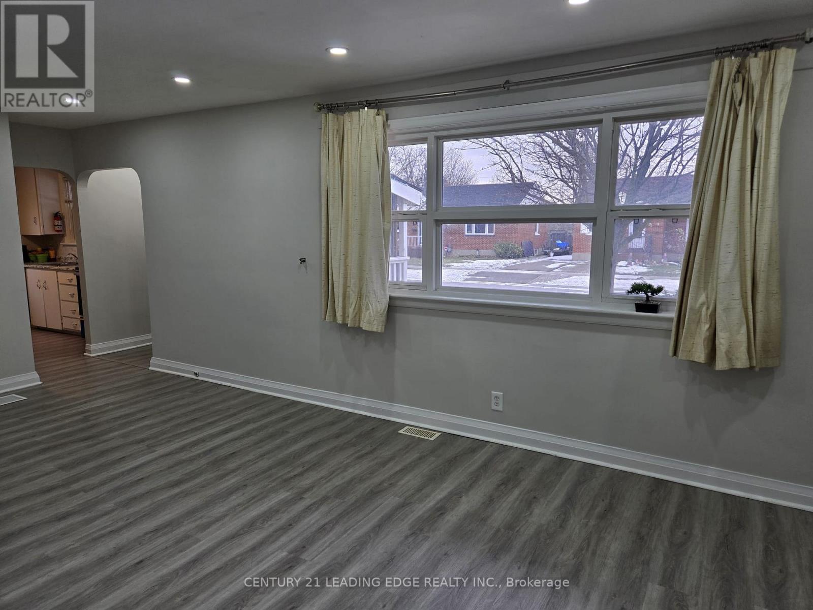 Main - 70 Admiral Road, Ajax, Ontario  L1S 2N9 - Photo 8 - E12656880