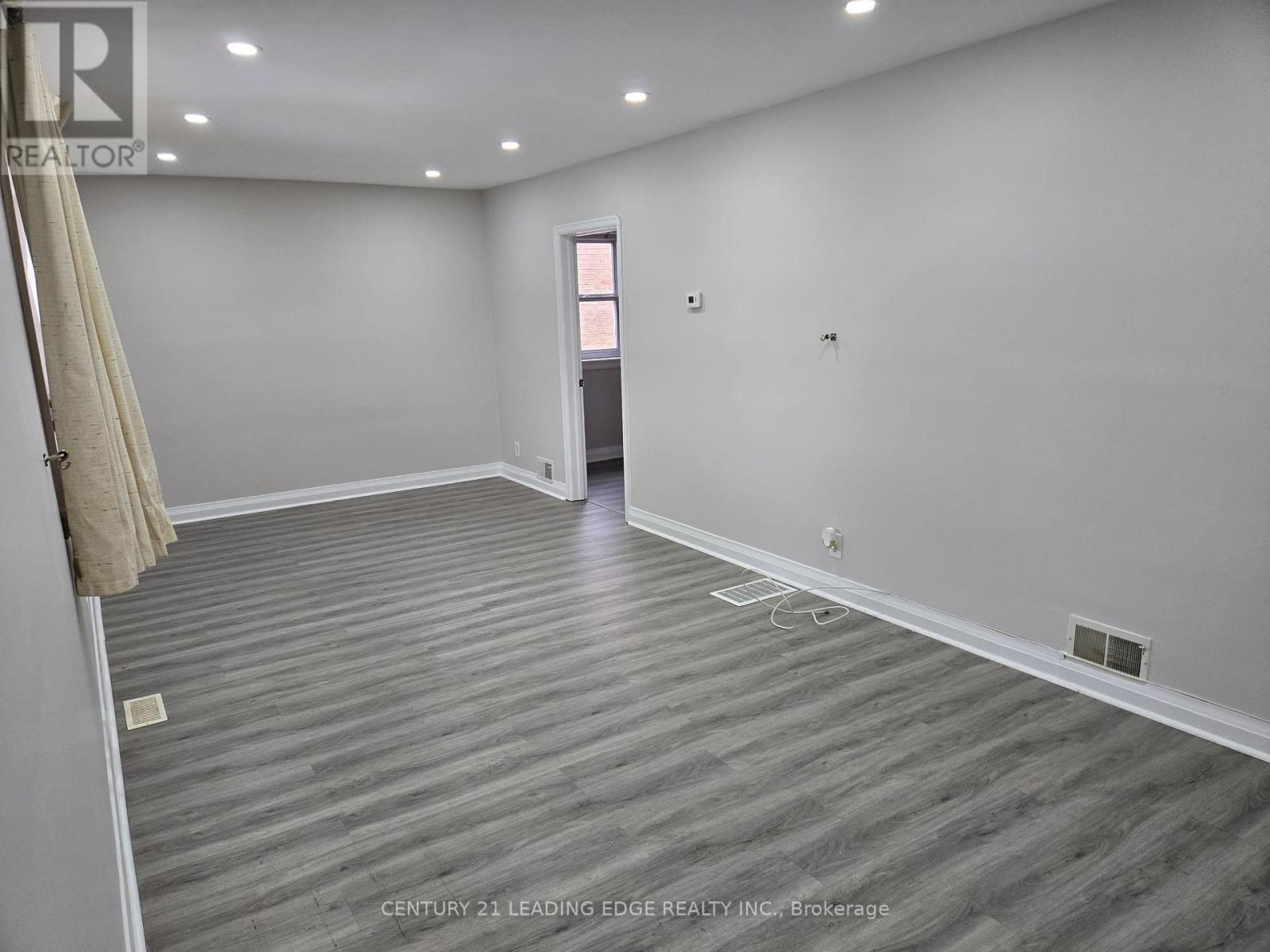 Main - 70 Admiral Road, Ajax, Ontario  L1S 2N9 - Photo 9 - E12656880