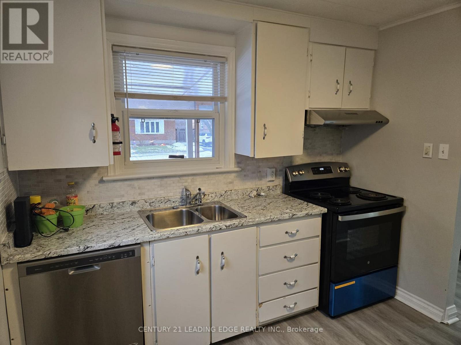 Main - 70 Admiral Road, Ajax, Ontario  L1S 2N9 - Photo 14 - E12656880