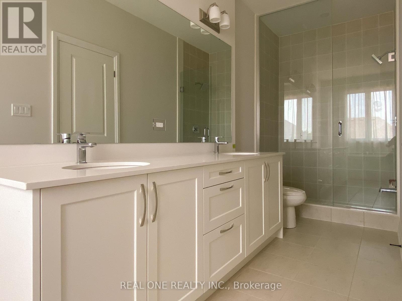 1490 Yellow Rose Circle, Oakville, Ontario  L6M 5L3 - Photo 14 - W12687380