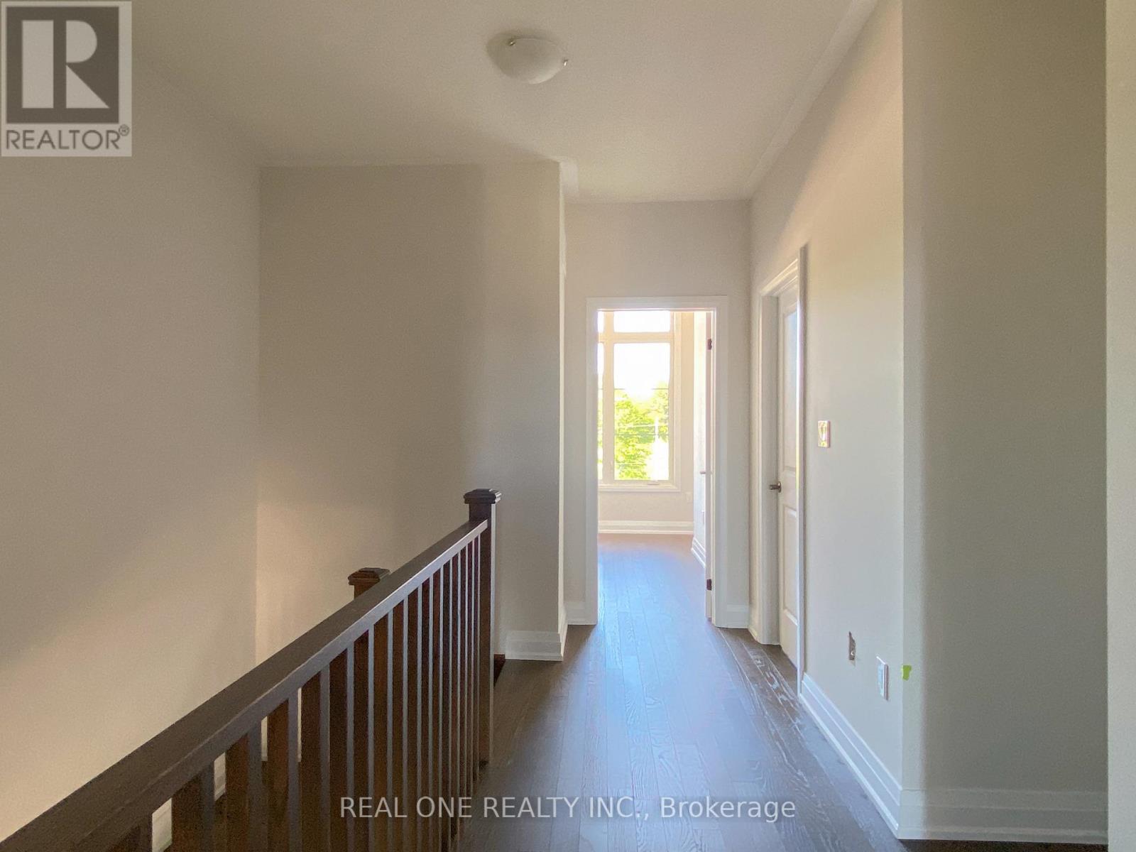 1490 Yellow Rose Circle, Oakville, Ontario  L6M 5L3 - Photo 11 - W12687380