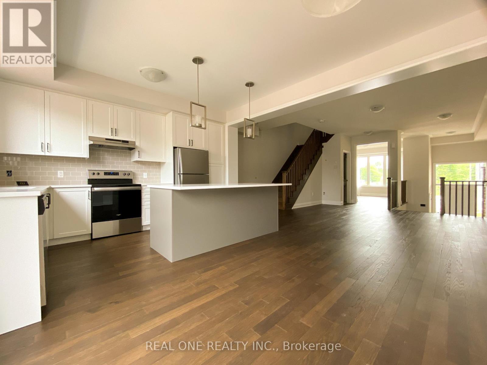 1490 Yellow Rose Circle, Oakville, Ontario  L6M 5L3 - Photo 4 - W12687380