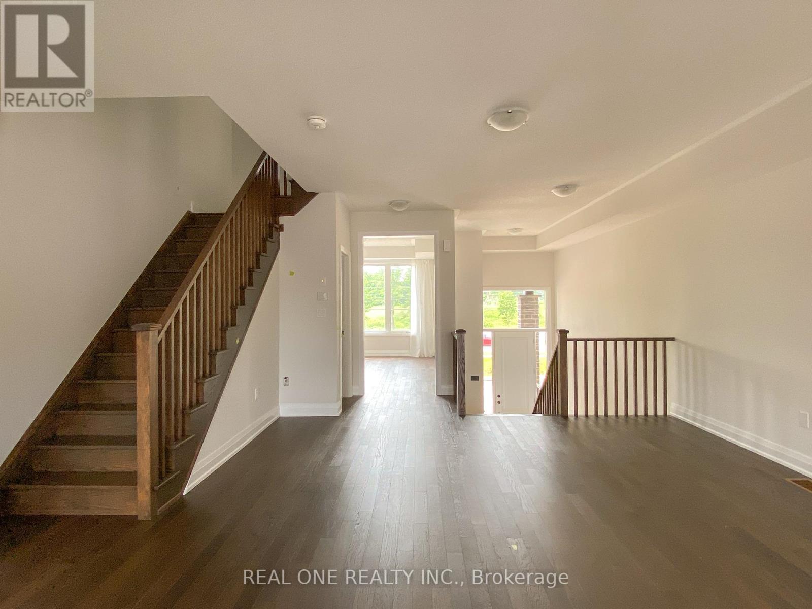 1490 Yellow Rose Circle, Oakville, Ontario  L6M 5L3 - Photo 8 - W12687380