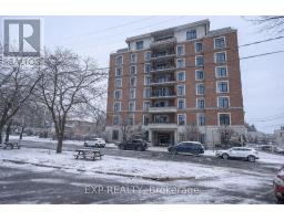 403 - 327 BREEZEHILL AVENUE S, Ottawa, Ontario