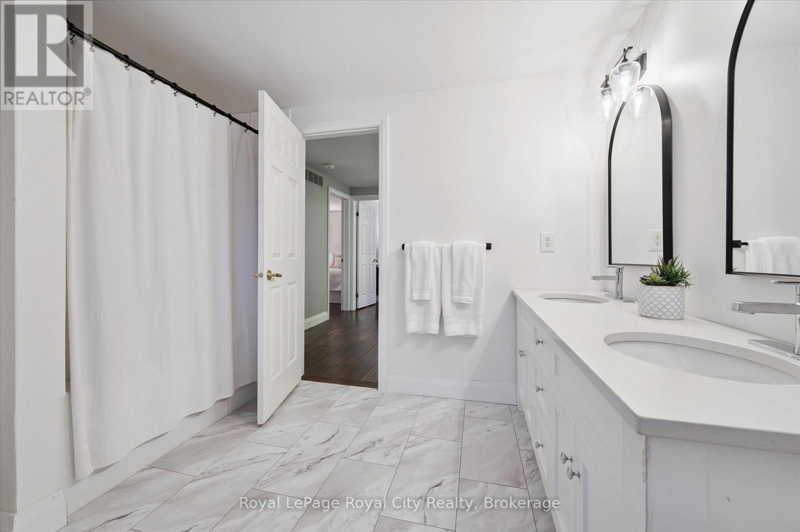 60 Hands Drive, Guelph (Kortright East), Ontario  N1G 3H3 - Photo 22 - X12687572