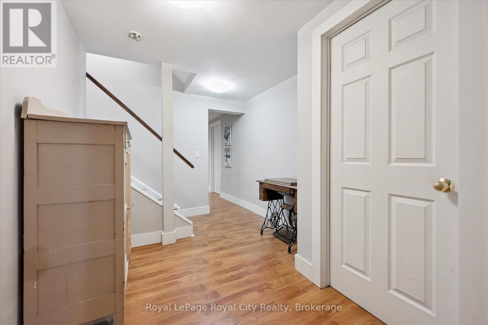 60 Hands Drive, Guelph (Kortright East), Ontario  N1G 3H3 - Photo 36 - X12687572