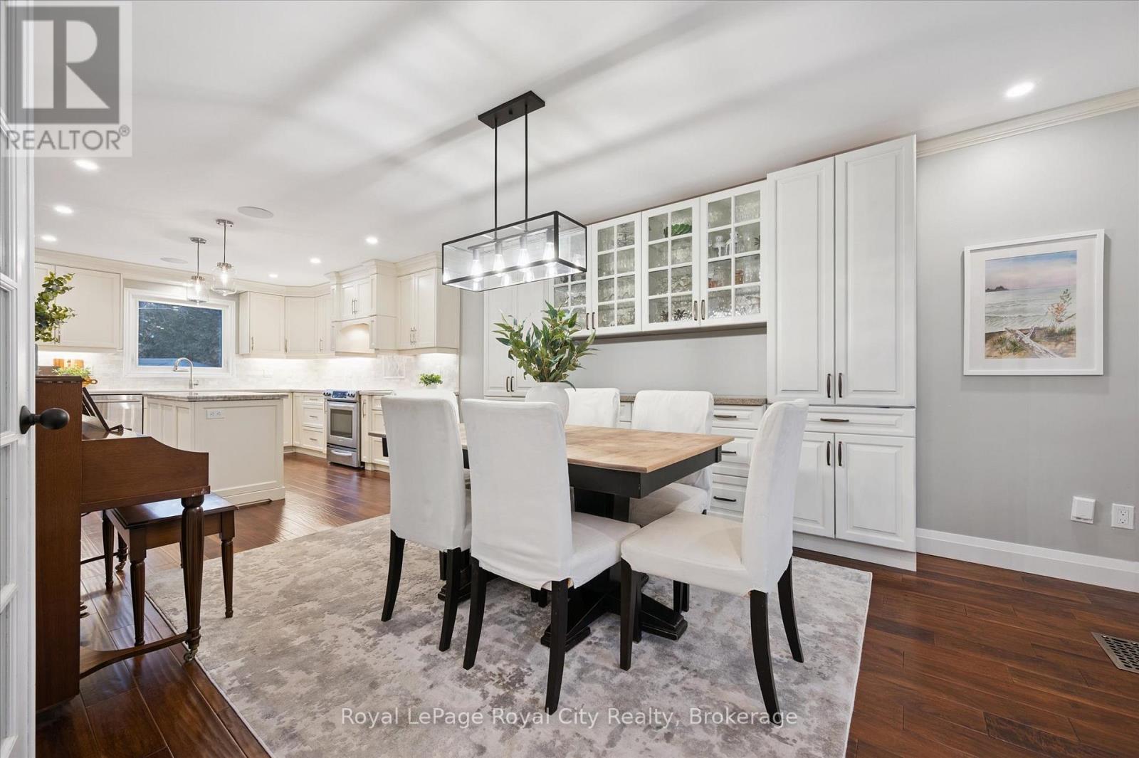 60 Hands Drive, Guelph (Kortright East), Ontario  N1G 3H3 - Photo 4 - X12687572