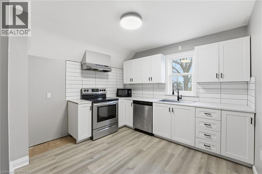 43 Richardson Street Unit# Upper, Brantford, Ontario  N3T 1H7 - Photo 3 - 40797339