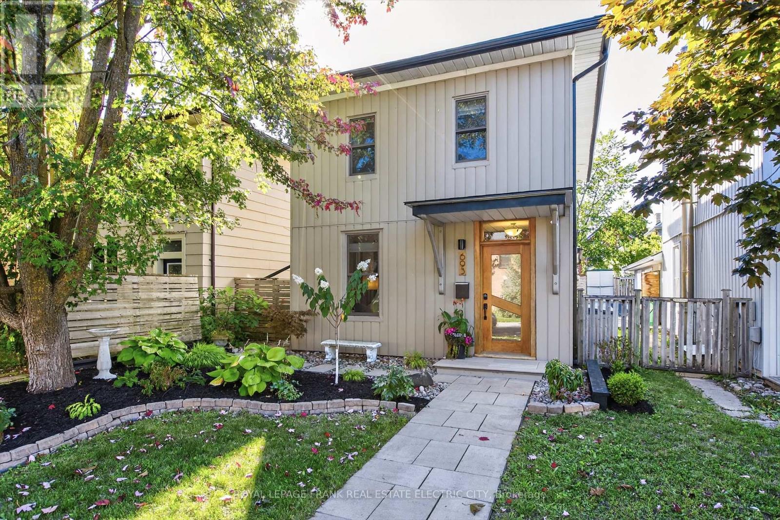 693 WATER STREET, Peterborough, Ontario