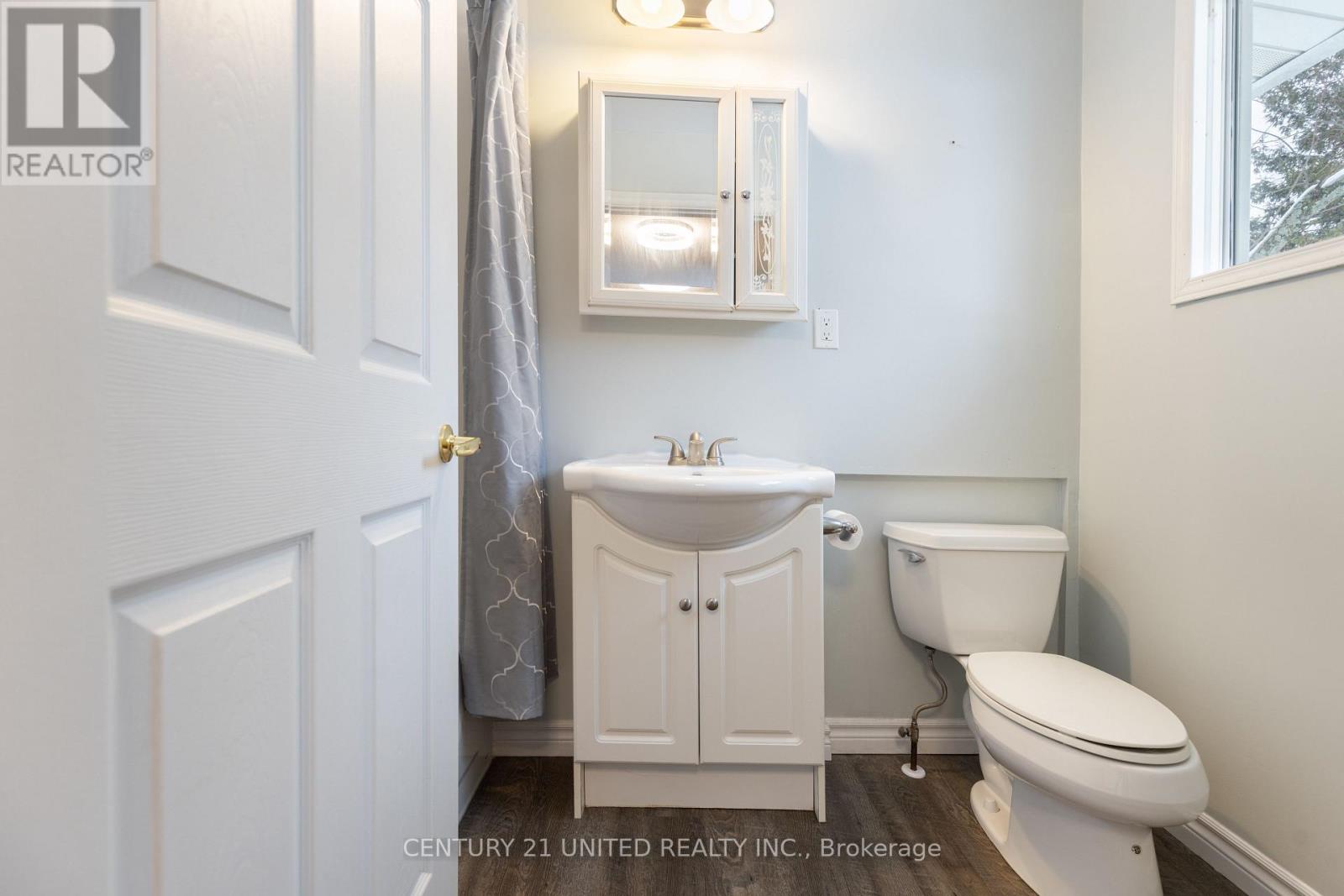 17 Lawrence Street S, Kawartha Lakes, Ontario  K9J 6X3 - Photo 14 - X12687634