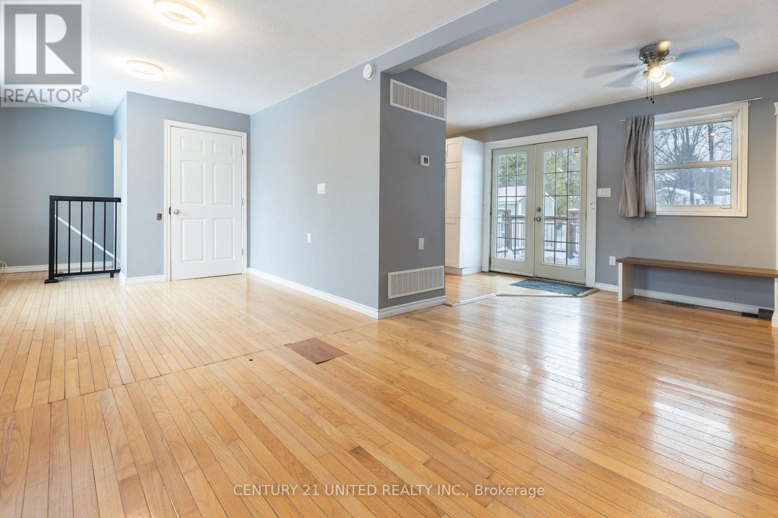 17 Lawrence Street S, Kawartha Lakes, Ontario  K9J 6X3 - Photo 6 - X12687634