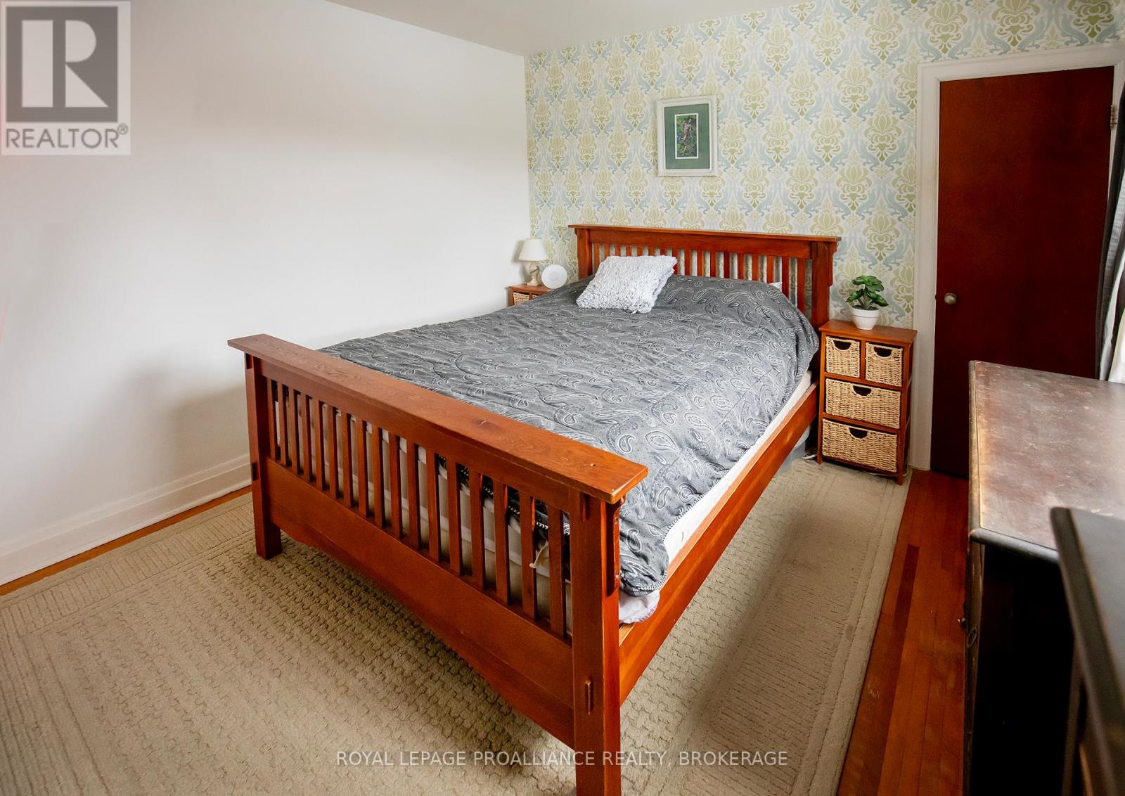 198 Kingscourt Avenue, Kingston, Ontario K7K 4P8 - Photo 6 - X12687540