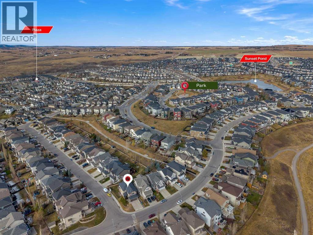 204 Sunset View, Cochrane, Alberta  T4C 0E9 - Photo 3 - A2268934