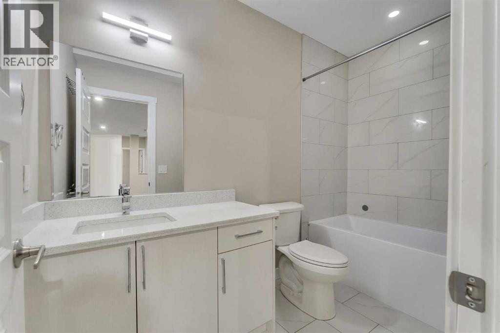 204 Sunset View, Cochrane, Alberta  T4C 0E9 - Photo 45 - A2268934