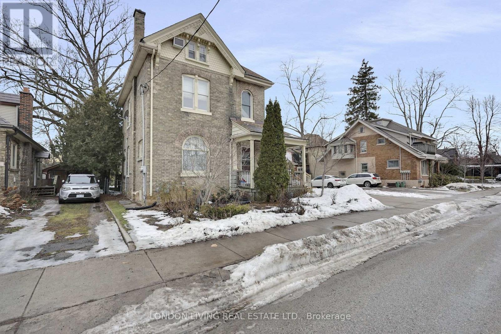 9 Marley Place, London South, Ontario  N6C 3S9 - Photo 3 - X12687606