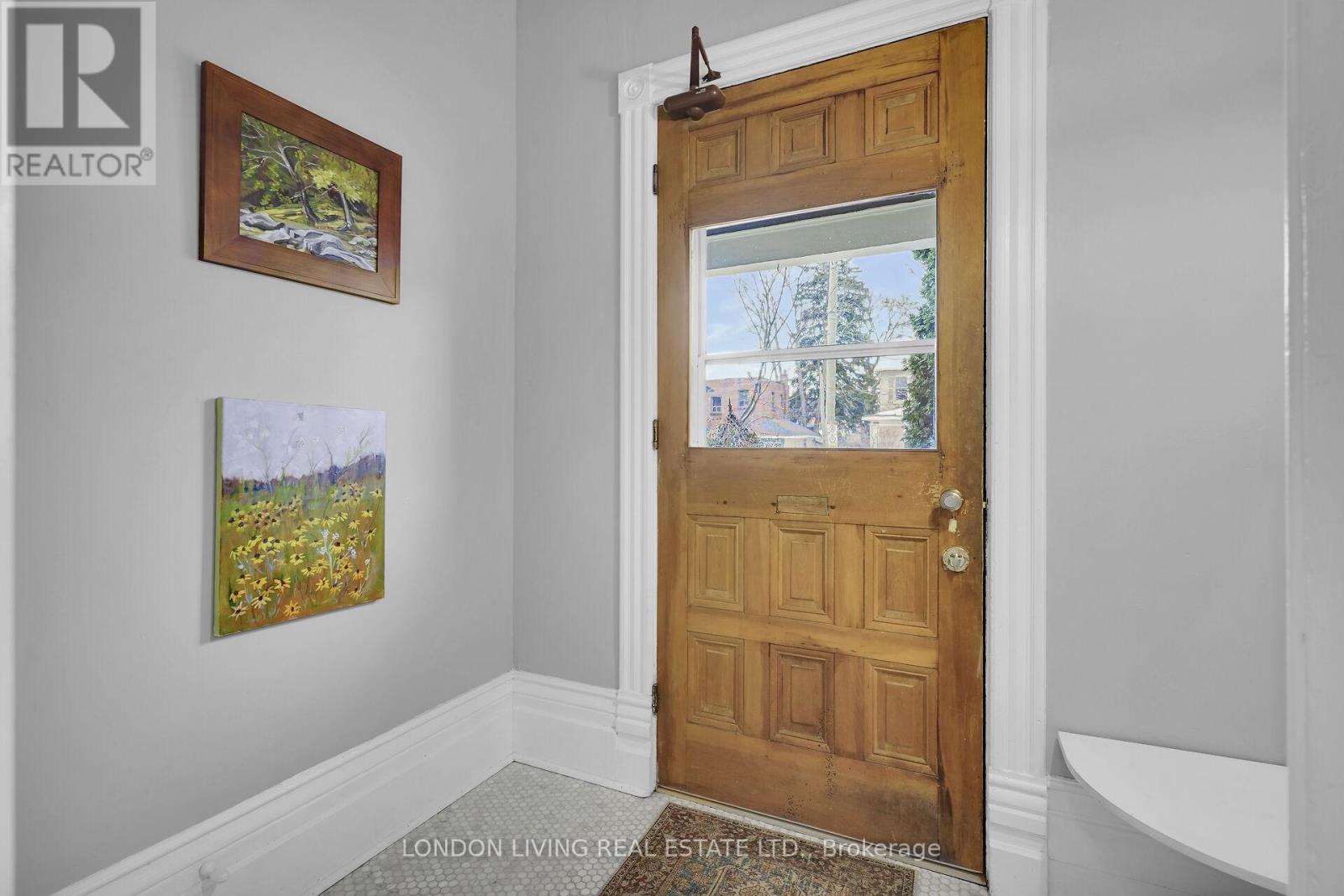 9 Marley Place, London South, Ontario  N6C 3S9 - Photo 4 - X12687606