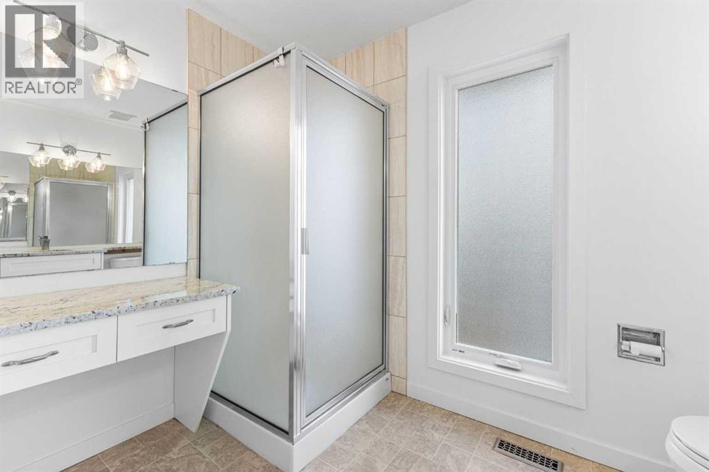 161 Douglasbank Way Se, Calgary, Alberta  T2Z 1V7 - Photo 15 - A2275936