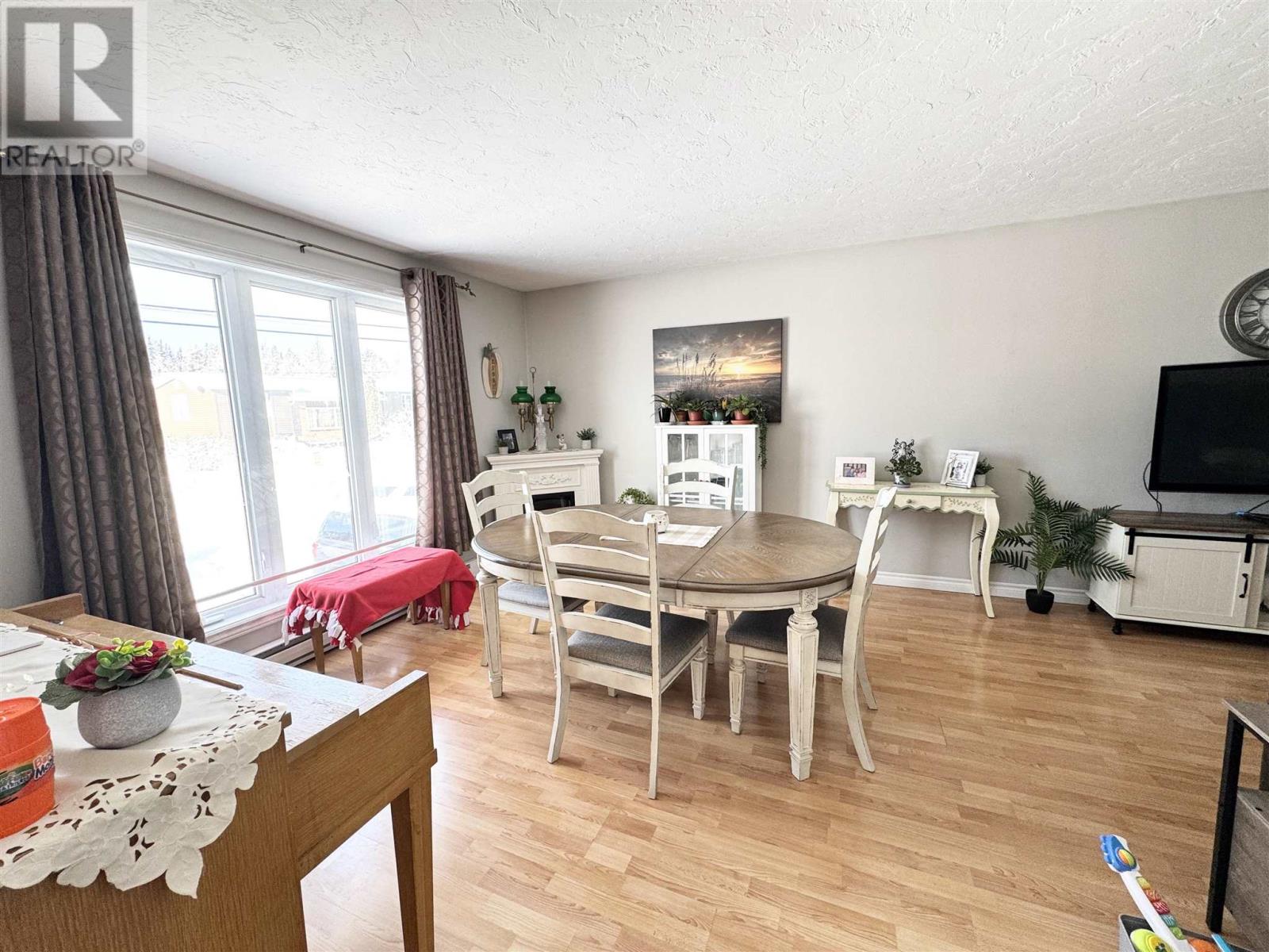 70 Richard St, Chapleau, Ontario  P0M 1K0 - Photo 8 - SM260084