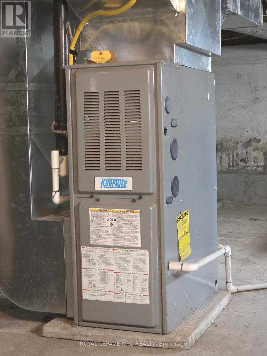 154 Fares Street, Port Colborne (East Village), Ontario  L3K 1W2 - Photo 13 - X12476957