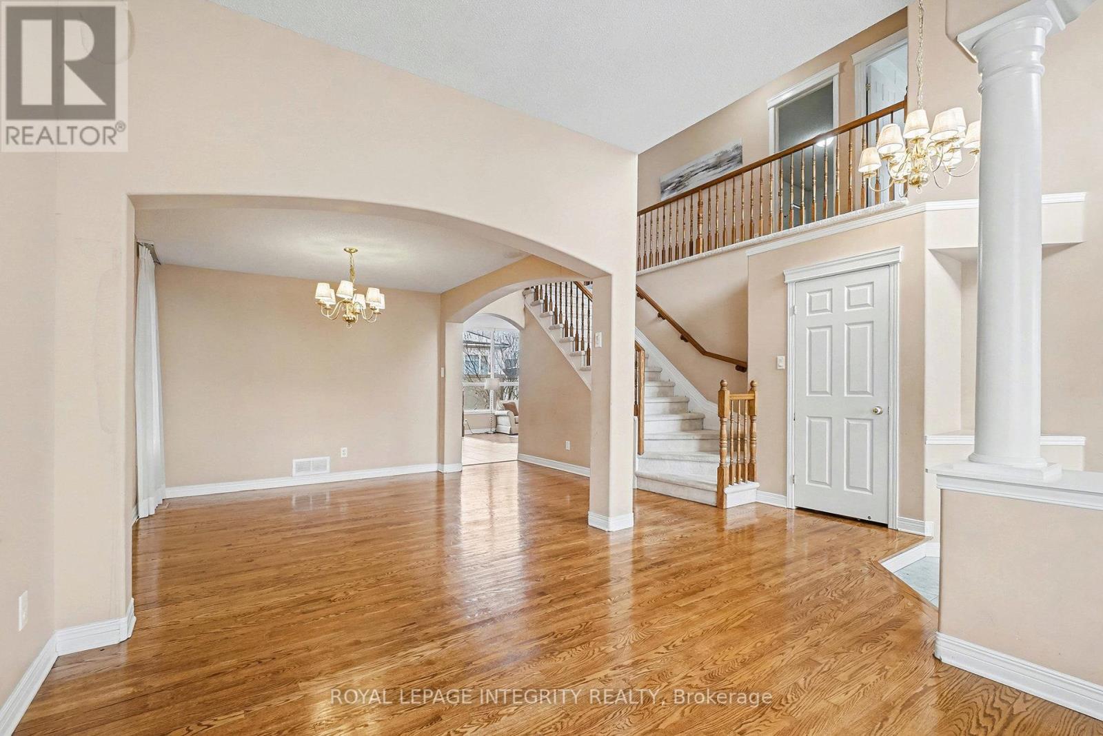 47 Southpointe Avenue, Ottawa, Ontario  K2J 4V5 - Photo 4 - X12687636