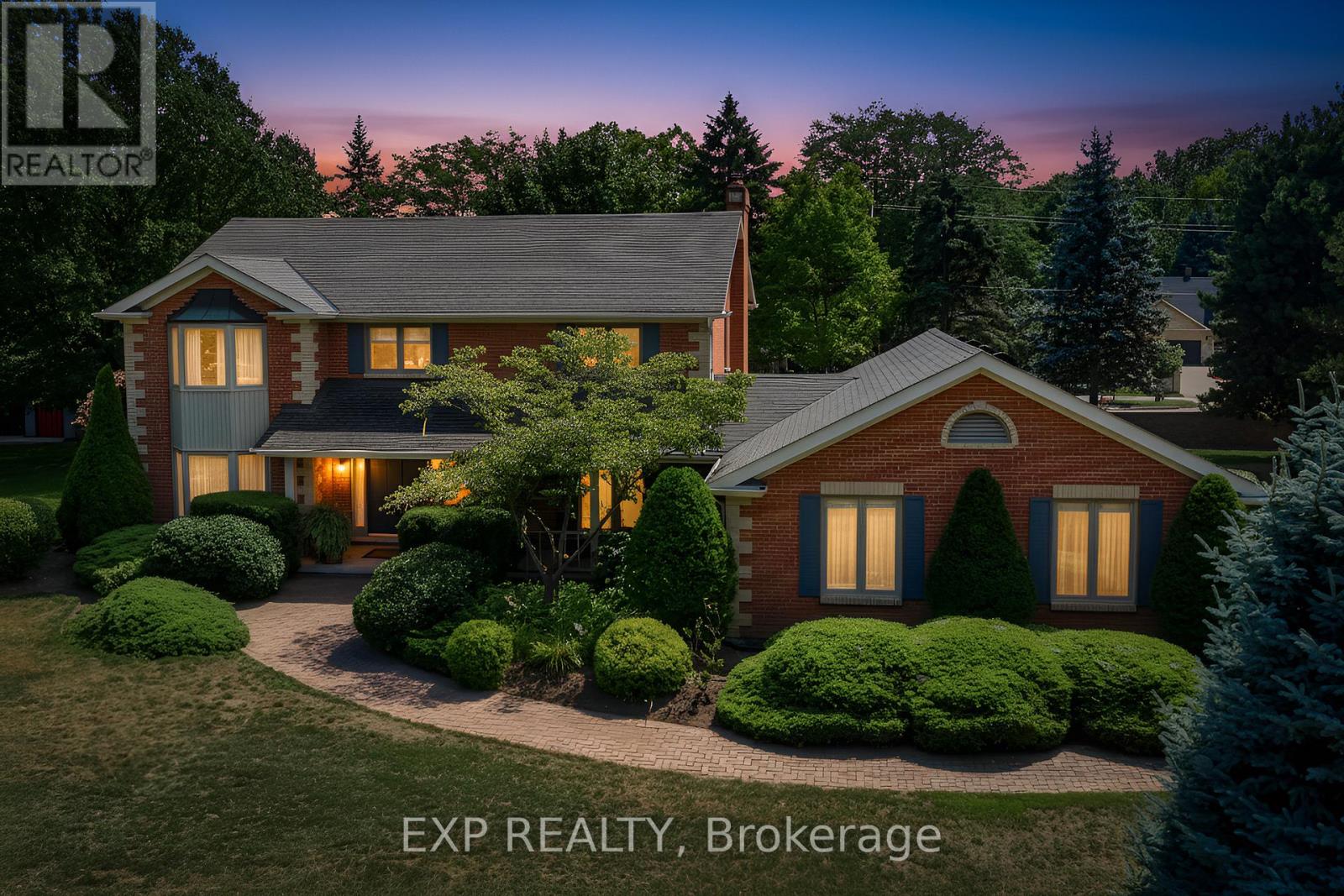 6748 January Drive, Niagara Falls, Ontario  L2J 4J4 - Photo 1 - X12687708