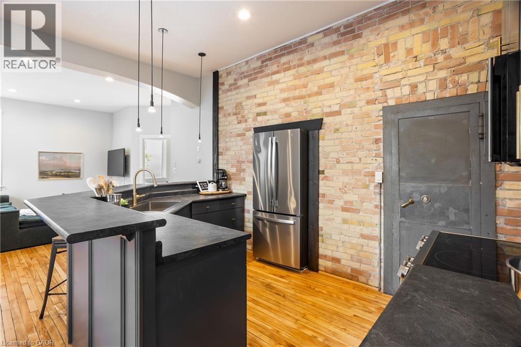 66 Chestnut Street, Kitchener, Ontario  N2H 1T8 - Photo 10 - 40797461