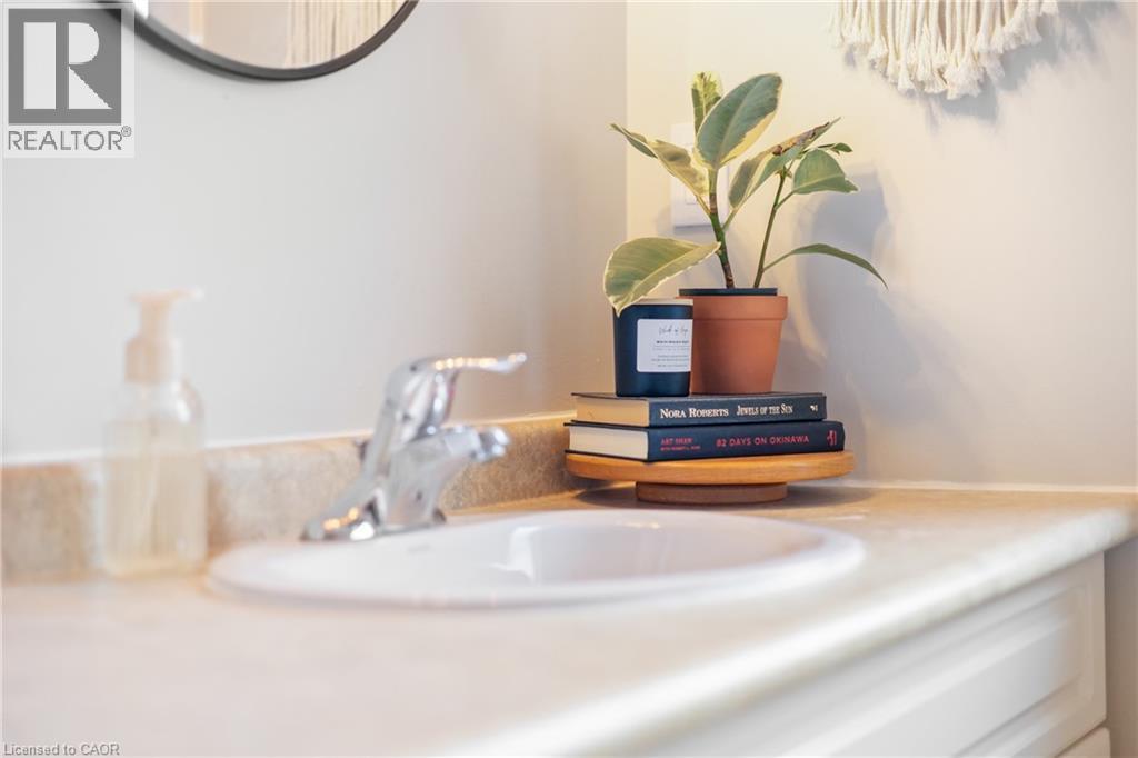 66 Chestnut Street, Kitchener, Ontario  N2H 1T8 - Photo 33 - 40797461