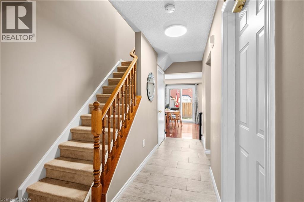 610 Barton Street Unit# 12, Stoney Creek, Ontario  L8E 5V2 - Photo 3 - 40796681