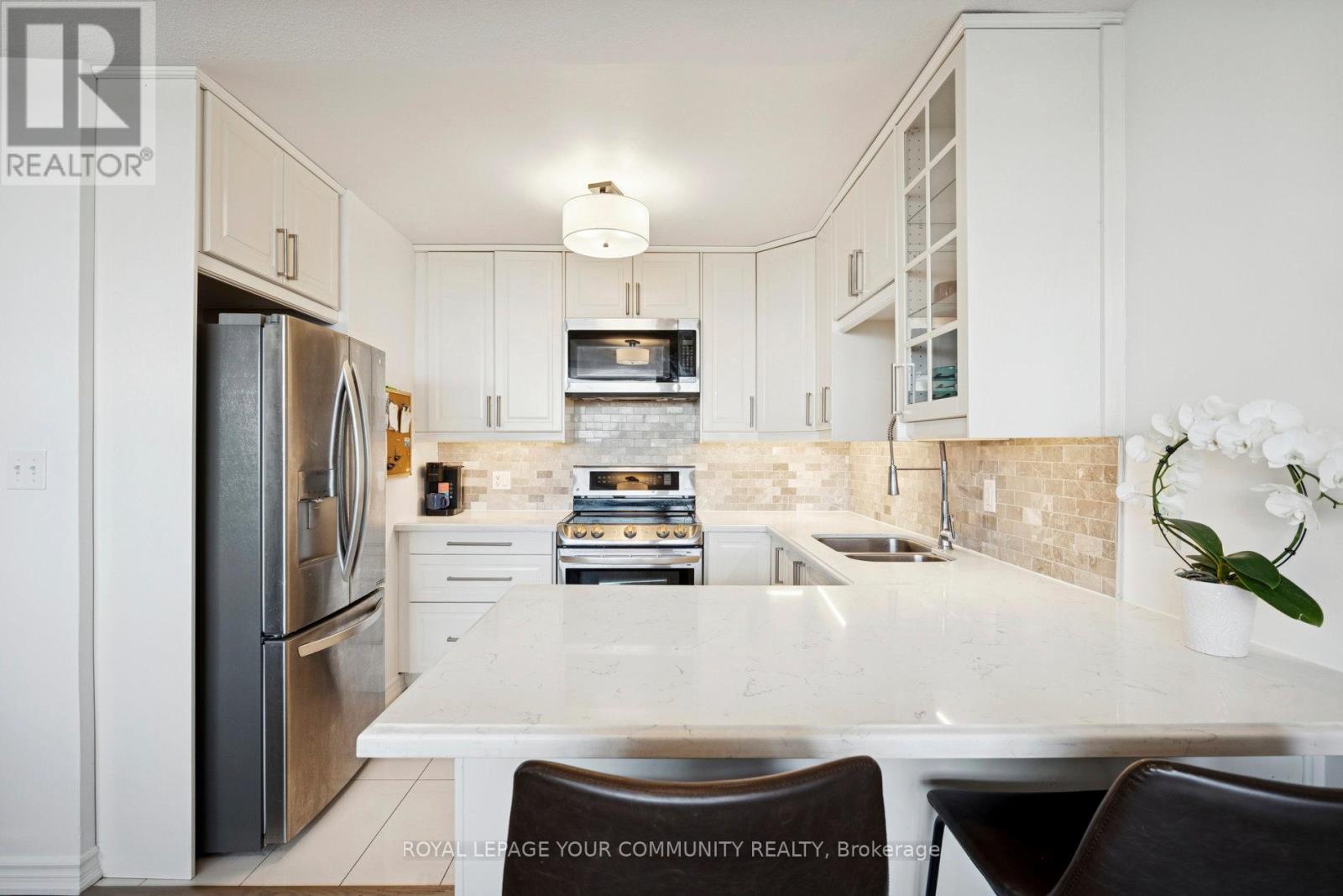 1606 - 40 Homewood Avenue, Toronto, Ontario  M4Y 2K2 - Photo 11 - C12687534