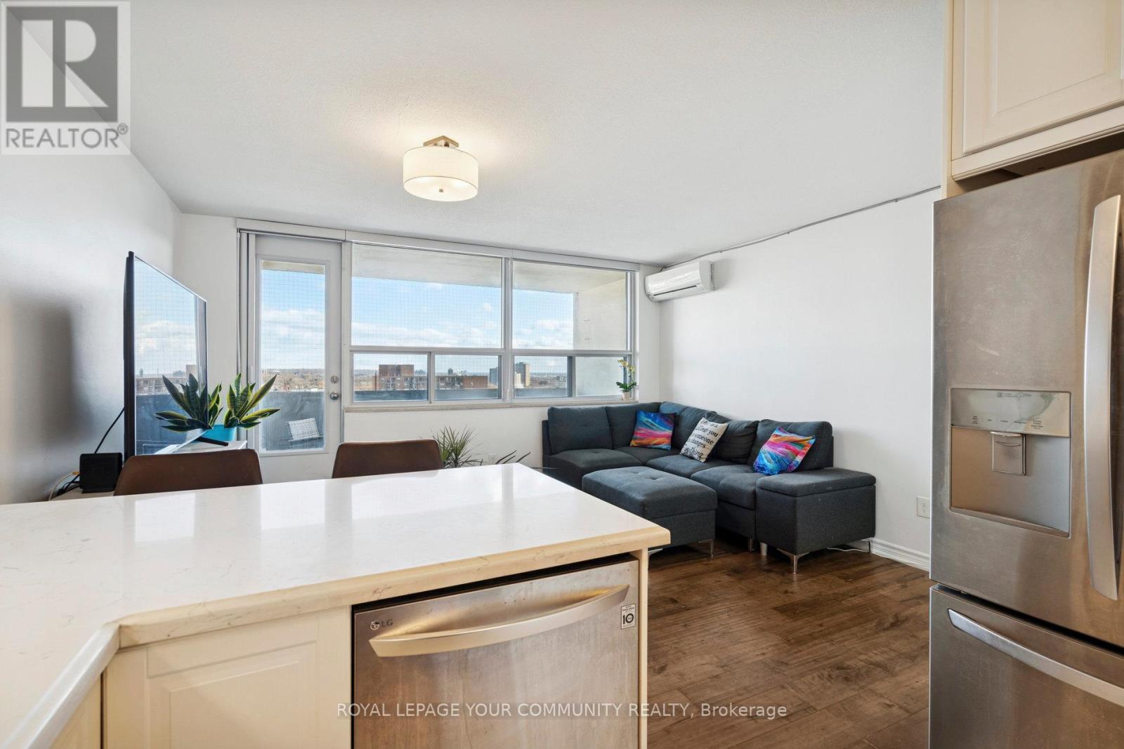 1606 - 40 Homewood Avenue, Toronto, Ontario  M4Y 2K2 - Photo 14 - C12687534