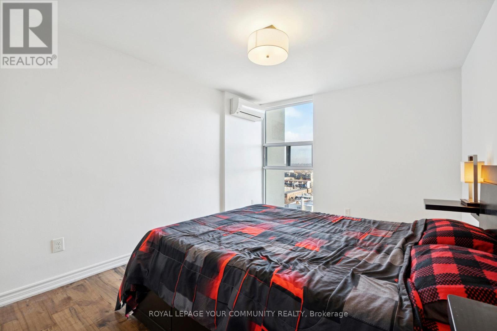 1606 - 40 Homewood Avenue, Toronto, Ontario  M4Y 2K2 - Photo 18 - C12687534