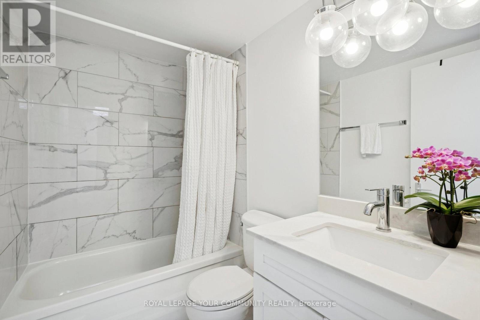 1606 - 40 Homewood Avenue, Toronto, Ontario  M4Y 2K2 - Photo 19 - C12687534