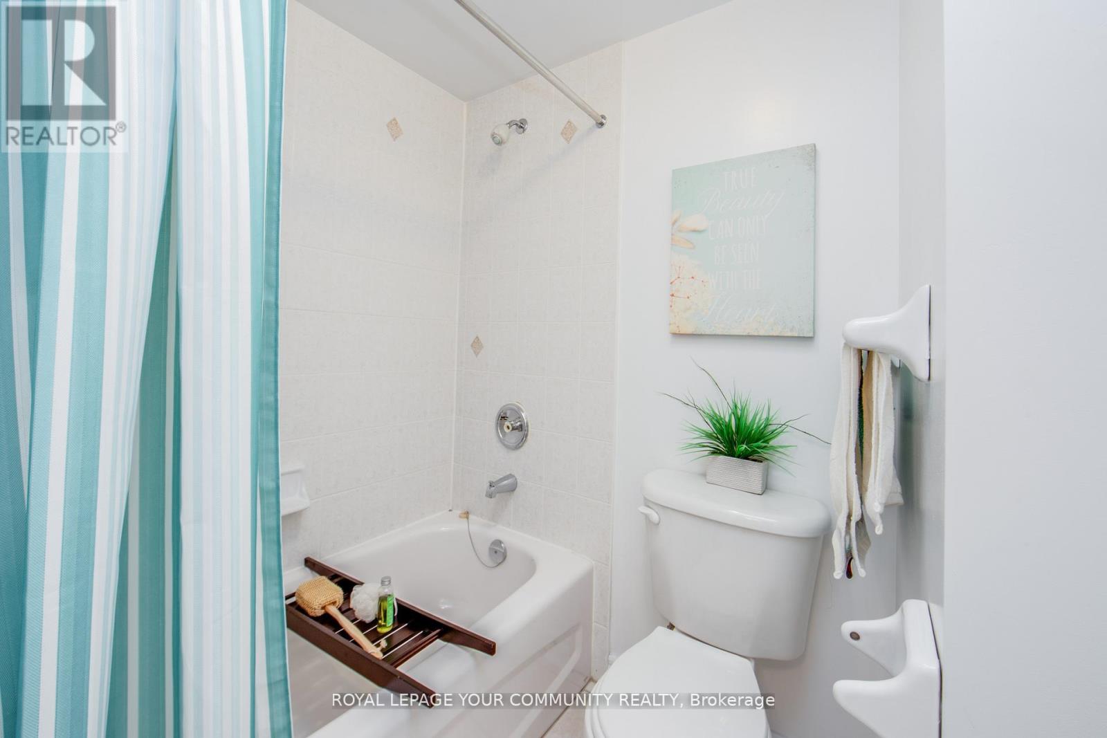 101 - 130 Vanderhoof Avenue, Toronto, Ontario  M4G 4J8 - Photo 10 - C12687644