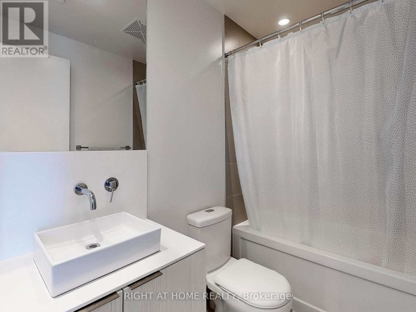 3803 - 159 Dundas Street E, Toronto, Ontario  M5B 0A9 - Photo 16 - C12687682