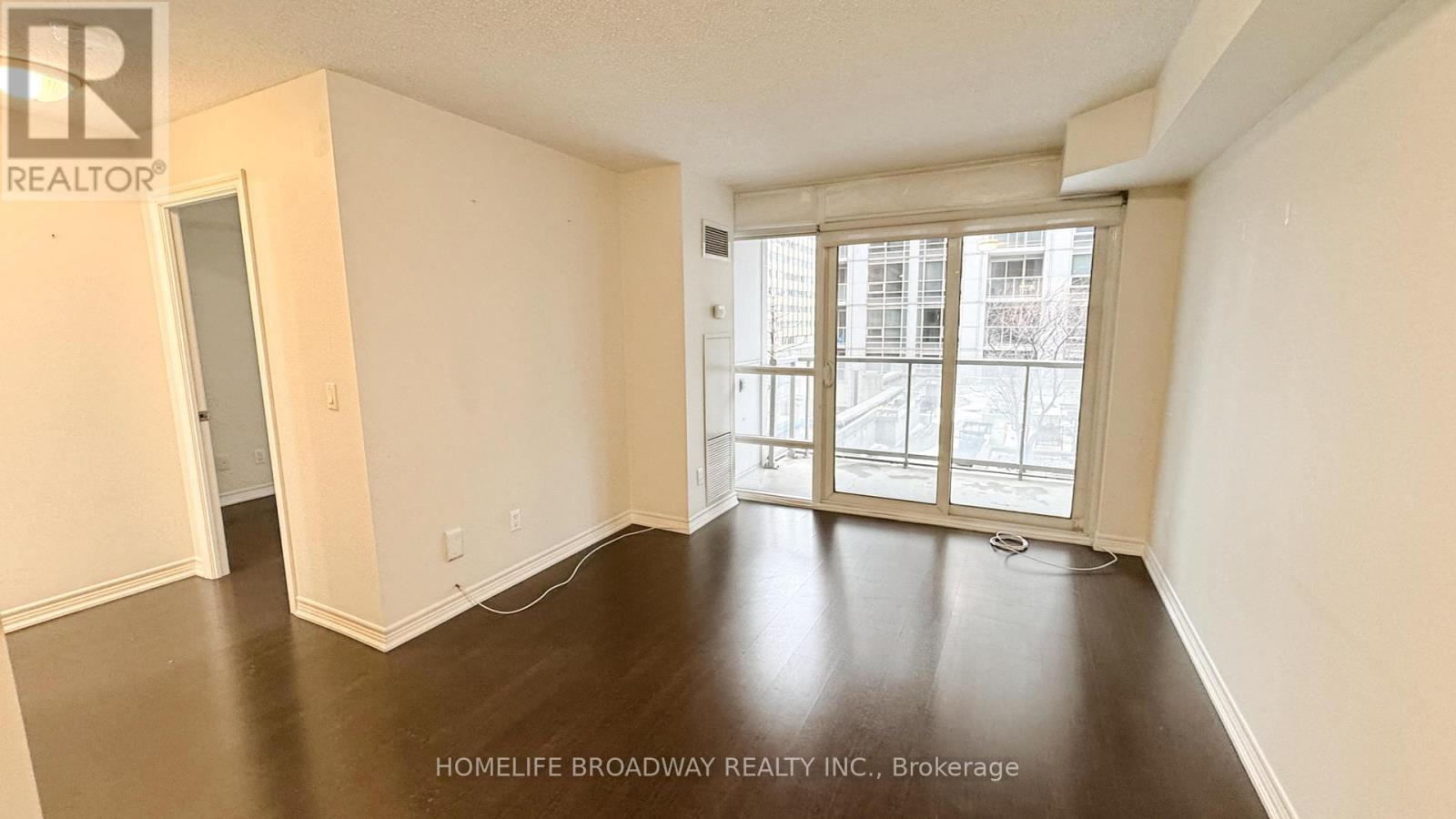 413 - 761 Bay Street, Toronto, Ontario  M6J 1H9 - Photo 4 - C12687686