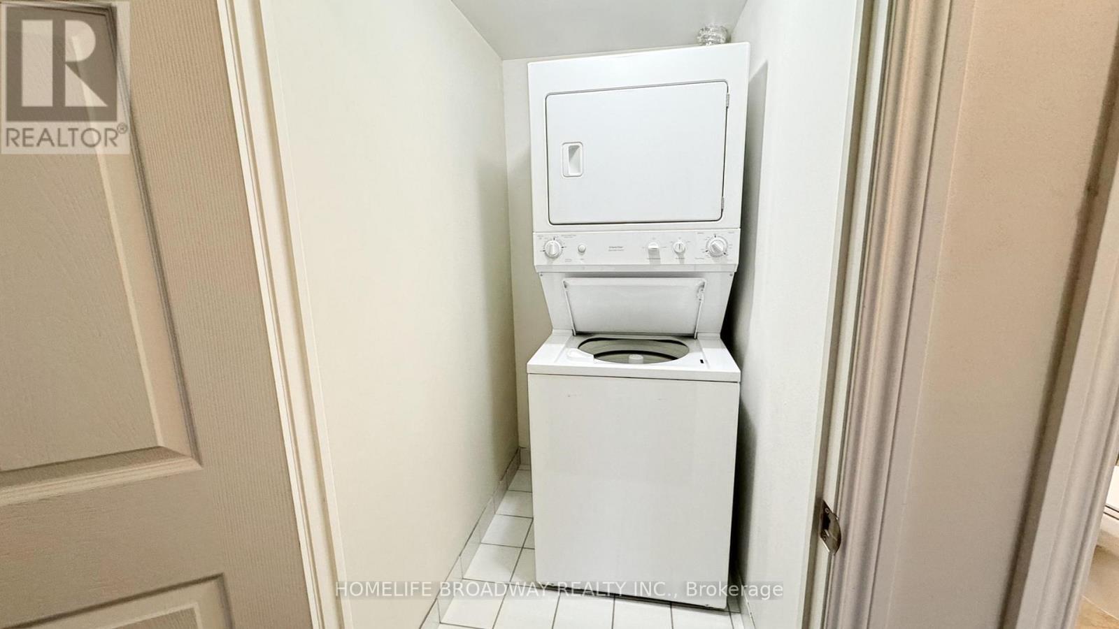 413 - 761 Bay Street, Toronto, Ontario  M6J 1H9 - Photo 9 - C12687686