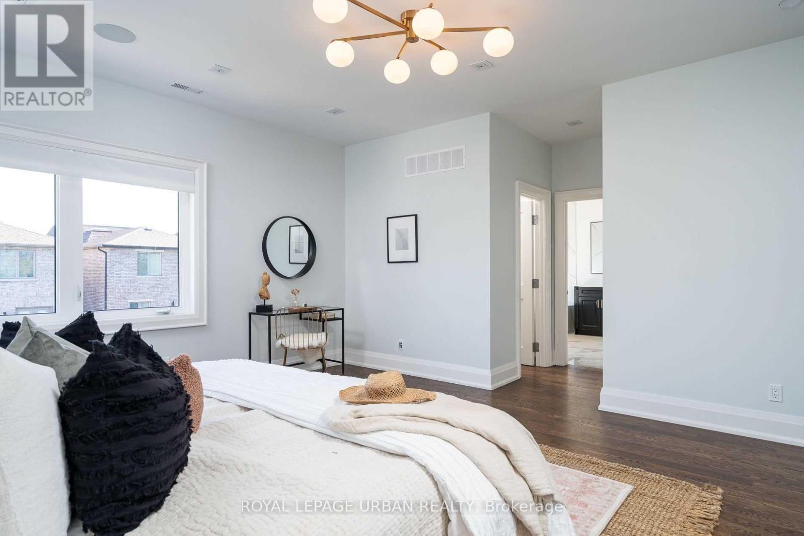 285 Joicey Boulevard, Toronto, Ontario  M5M 2V8 - Photo 19 - C12687706