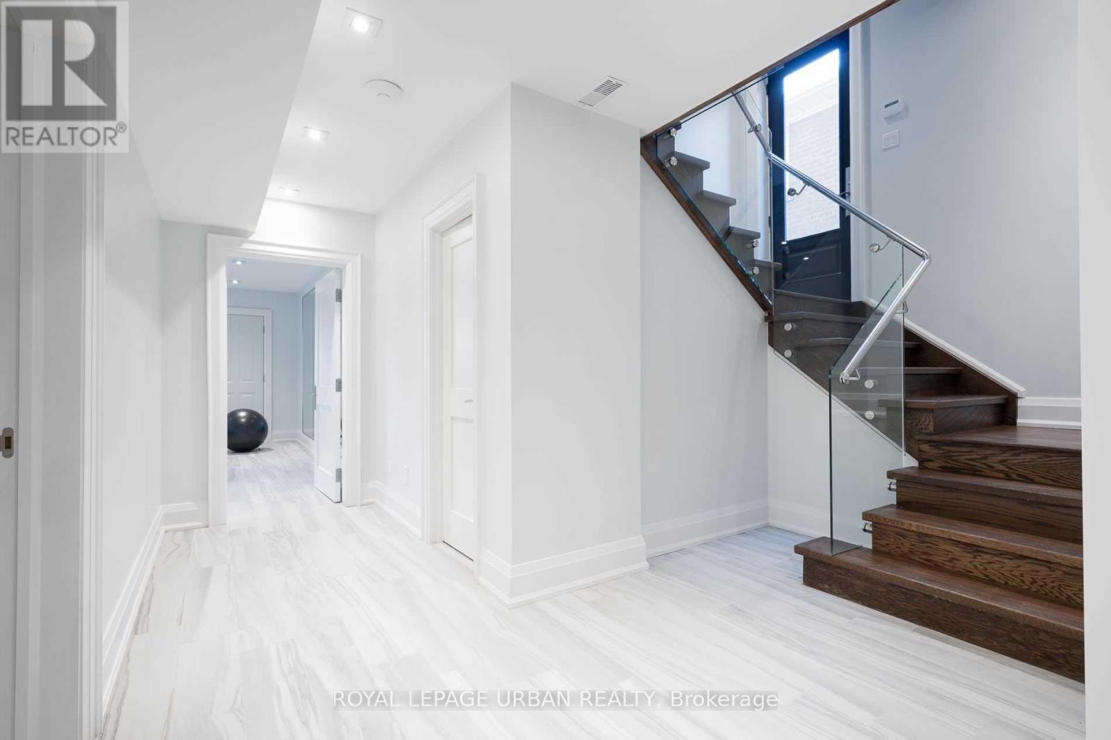 285 Joicey Boulevard, Toronto, Ontario  M5M 2V8 - Photo 29 - C12687706