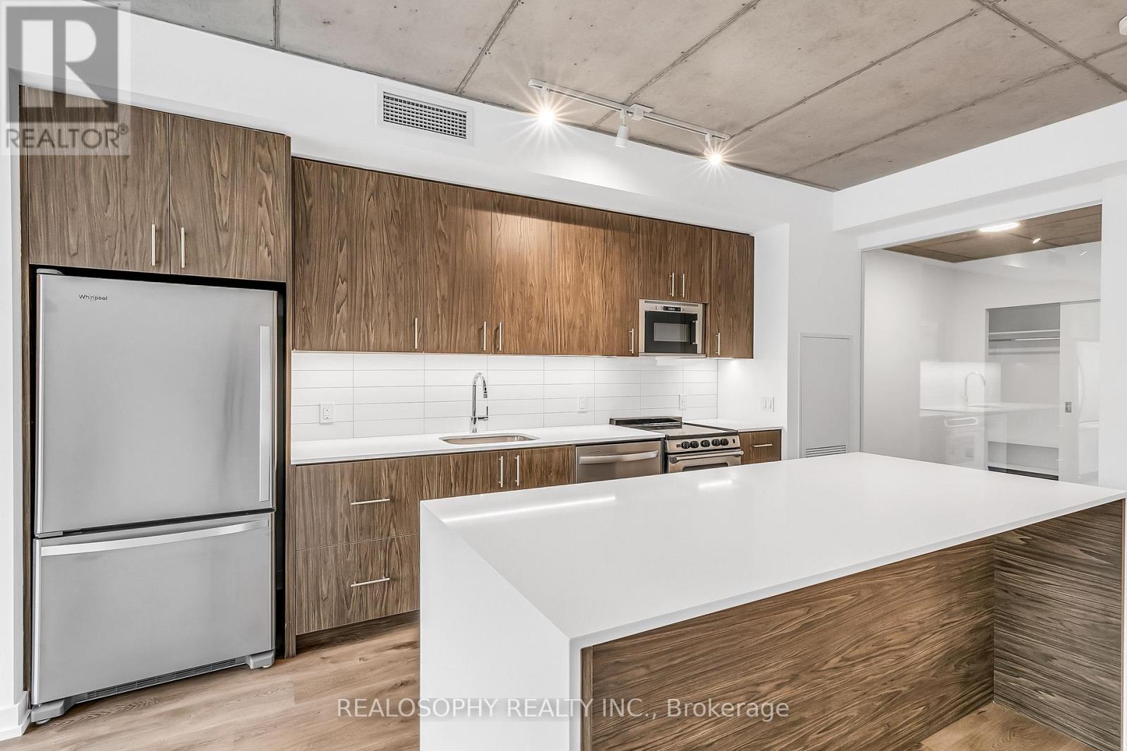 405 - 115 Larchmount Avenue, Toronto, Ontario  M4M 2Y6 - Photo 3 - E12687570