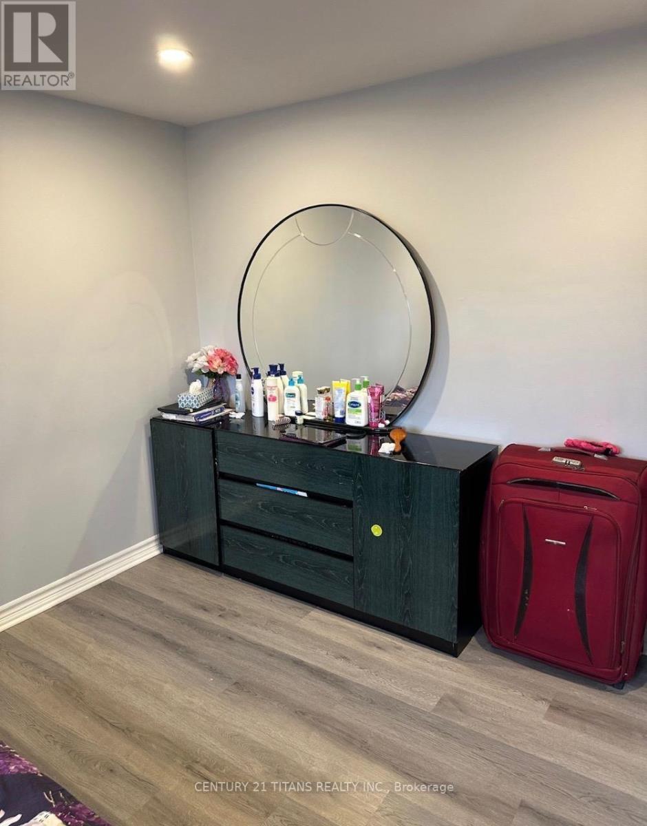 507 Grenfell Street, Oshawa, Ontario  L1J 4W8 - Photo 8 - E12687628