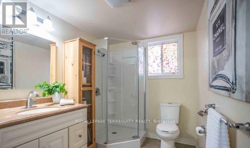 1633 Sherbrook Drive, Oshawa, Ontario  L1K 2X1 - Photo 2 - E12687672