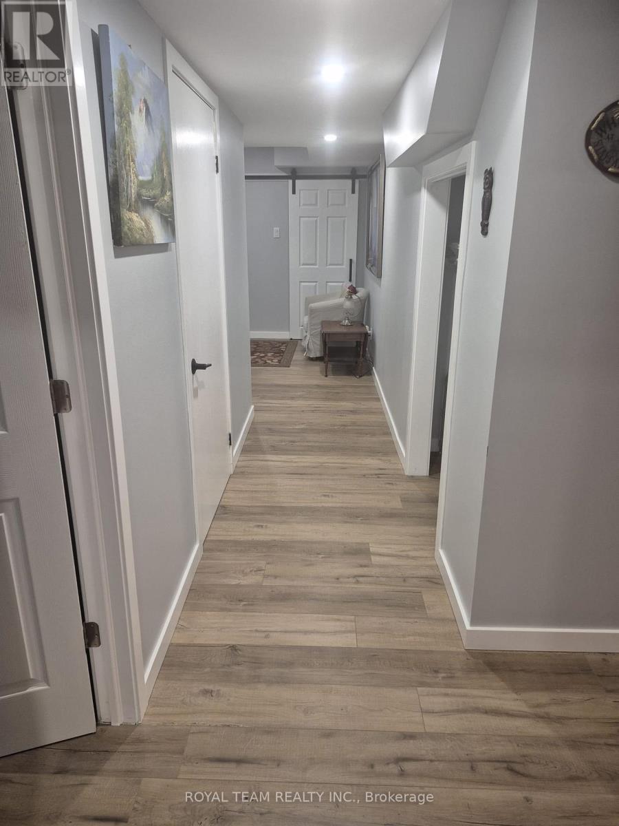 996 ROBINSON STREET, Innisfil, Ontario