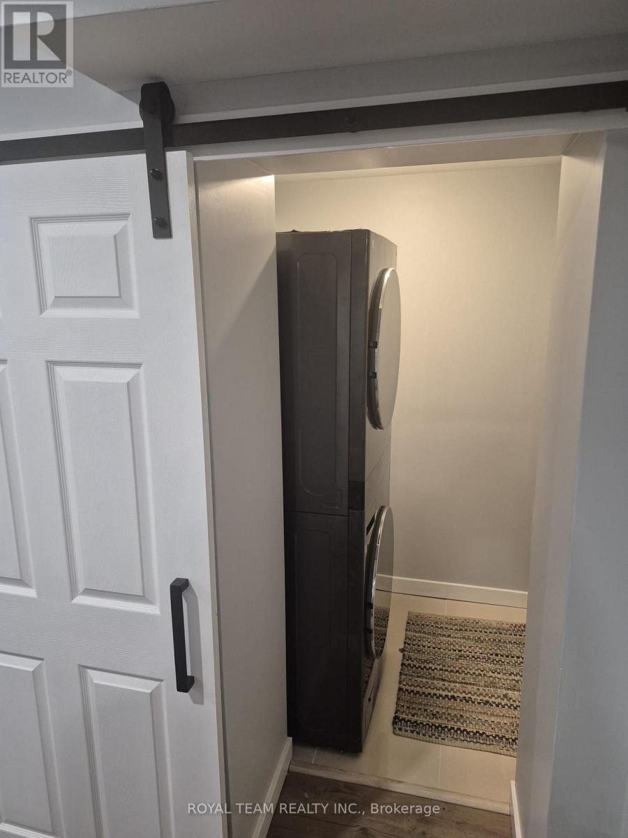 996 Robinson Street, Innisfil, Ontario  L0L 1C0 - Photo 3 - N12687524