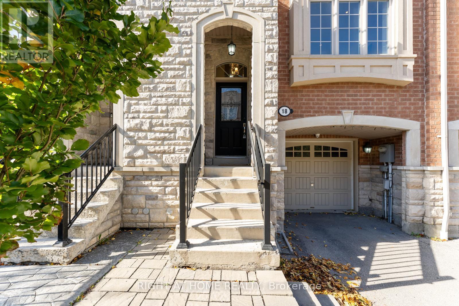 18 Isaac Devins Avenue, Vaughan, Ontario  L4L 0A4 - Photo 3 - N12687538