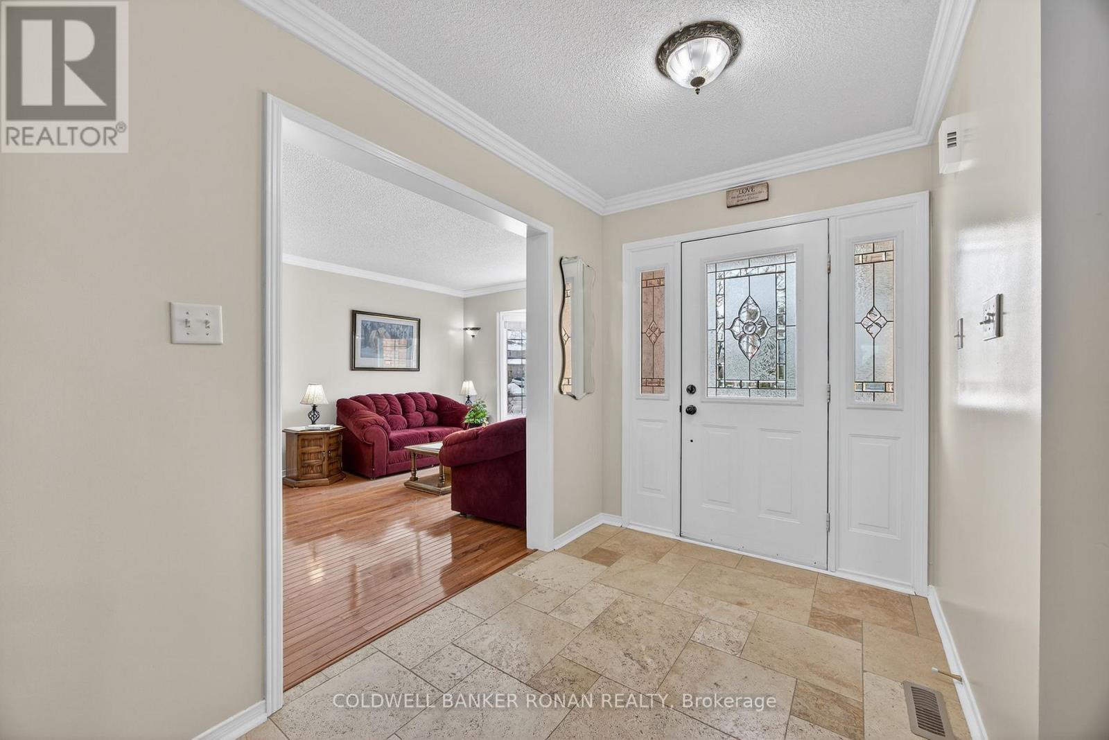 9 Reynolds Avenue, New Tecumseth (Beeton), Ontario  L0G 1A0 - Photo 4 - N12687574