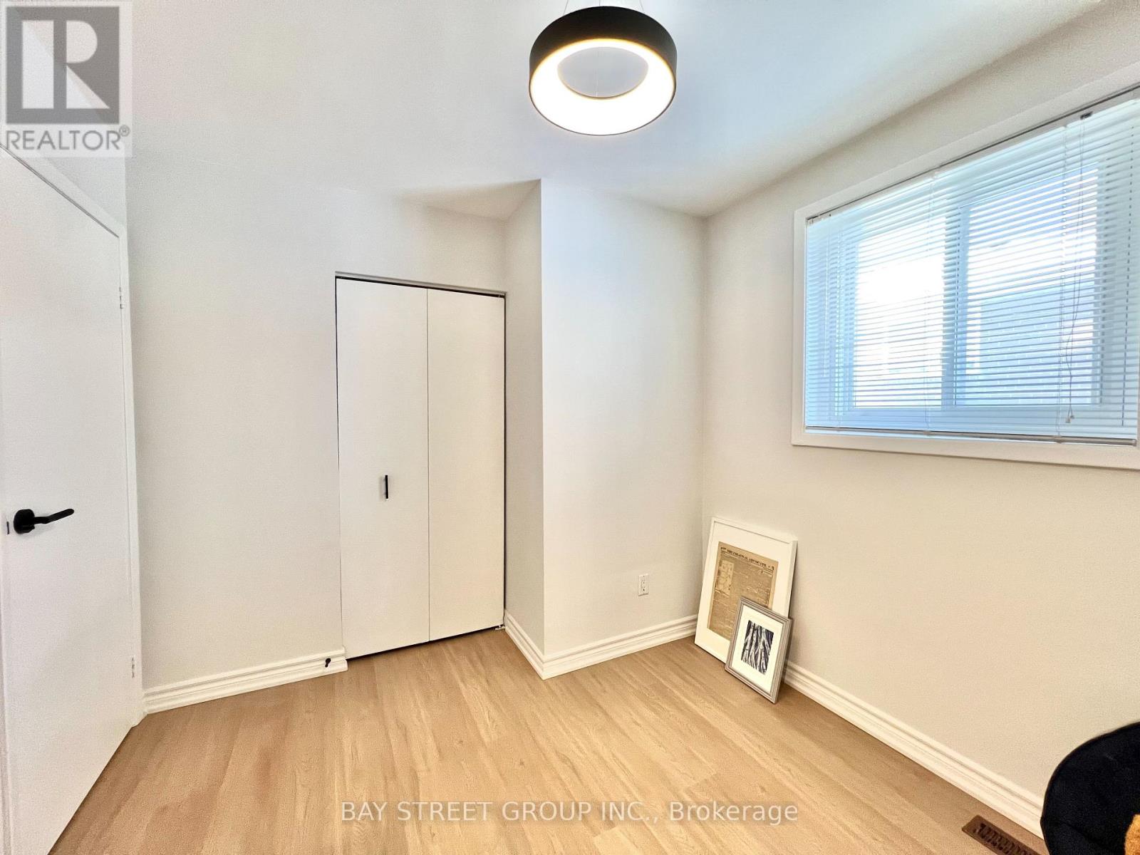 728 Sunnypoint Drive, Newmarket, Ontario  L3Y 2Z8 - Photo 13 - N12687598